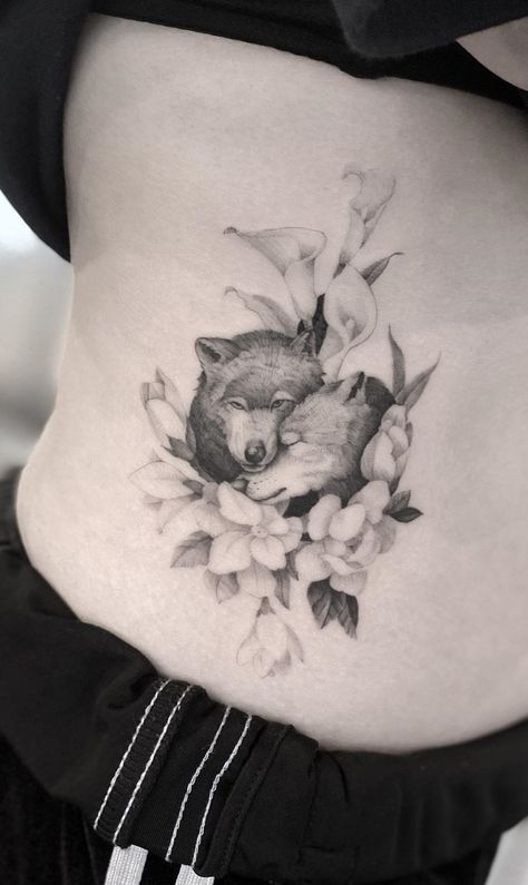 Tattoo Idea For Couples, Couples Wolf Tattoos, Creative Couple Tattoos, Two Wolves Tattoo, Seoul Gangnam, Wolf Tattoos For Women, Puppy Tattoo, Couple Tattoos Love, Partner Tattoos