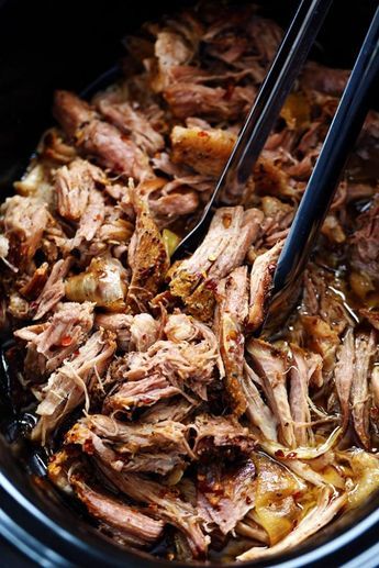 Pulled Pork Crock, Pulled Pork Shoulder, Crock Pot Pulled Pork, Pull Pork, Carolina Pulled Pork, Pork Crock, Pork Crockpot, Crock Pot Pulled Pork Recipe, Pork Crockpot Recipes