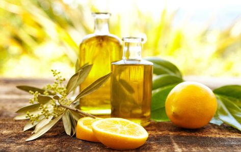 The Many Benefits of Olive Oil and Lemon Juice Home Remedies For Snoring, Lemon Health Benefits, Lemon Olive Oil, Bergamot Oil, Oil Pulling, Homemade Cleaning Products, Lemon Oil, Oil Uses, Aromatherapy Oils