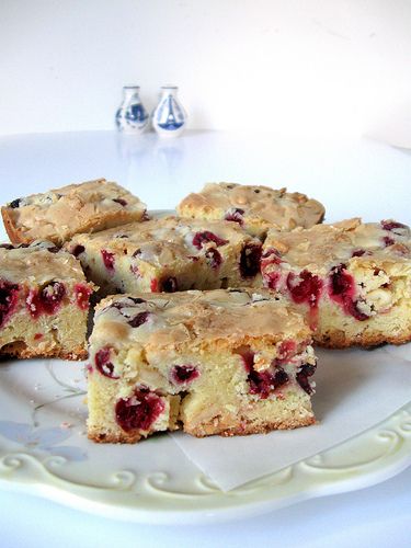 Cranberry Squares, Cranberry Bars, Cranberry Recipes, Dessert Bars, Christmas Baking, Bars Recipes, Just Desserts, Scones, Eat Cake