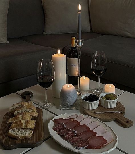 At Home Aesthetic, Romantic Dinner Decoration, Dinner Aesthetic, Pretty Movie, Hosting Dinner, Party Inspo, Home Aesthetic, Dinner Decoration, Date Dinner