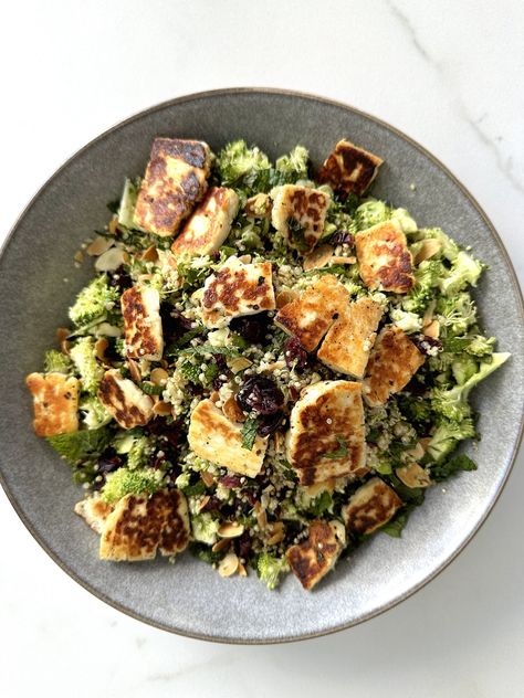 QUINOA, BROCCOLI, DRIED CRANBERRY & HALLOUMI SALAD — Wholesome by Sarah Quinoa Halloumi Salad, Halloumi Quinoa Salad, Broccoli Feta Salad, Erewhon Salad, Sorghum Salad, Brócoli Salad, Halloumi Salad Recipes, Cooking Halloumi, Quinoa Broccoli