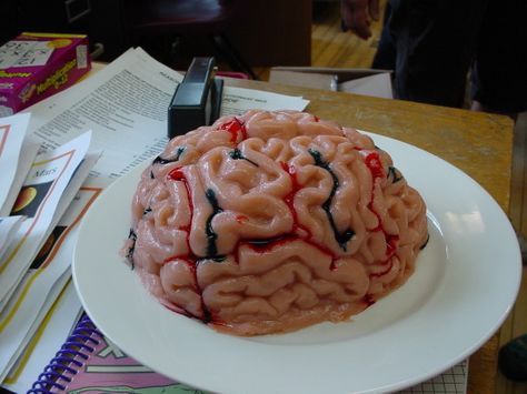 For those lucky, lucky people with the brain-shaped molds for gelatin. Available on mcphee.com among other places. Time does not include refrigeration. Gross Halloween Desserts, Jello Brain, Brain Mold, Mold Recipes, Mummy Cupcakes, Brain Cake, Postres Halloween, Gelatin Recipes, Fun Halloween Food