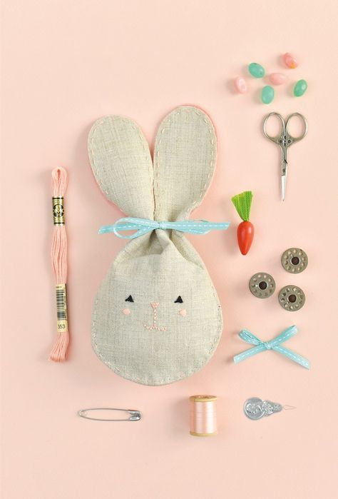 Free Baby Quilt Patterns, Basic Sewing Kit, Knot Stitch, Free Embroidery Patterns, Daily Crafts, Easter Embroidery Designs, Bunny Embroidery, Easter Embroidery, Cat Cross Stitch Pattern