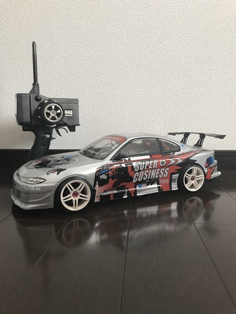 Rc Drift Cars, Hummer Cars, Rc Drift, Exterior House Remodel, Home Exterior Makeover, Door Stickers, Drift Cars, Jdm Cars, Car Car