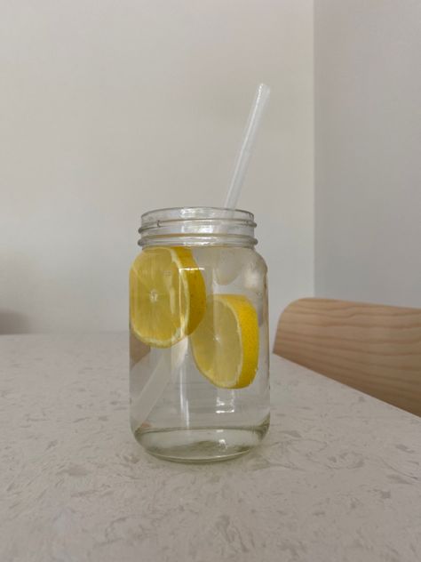 Lemon Water Aesthetic, Morning Drinks, Coffee Obsession, Healthy Food Motivation, Health Habits, Healthy Lifestyle Inspiration, Covered Strawberries, Lemon Water, Diy Skin