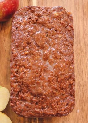 Healthy Apple Zucchini Bread: A Delicious and Nutritious Dessert Option Apple Zucchini Bread, Apple Zucchini, Nutritious Desserts, Pumpkin Oatmeal Cookies, Almond Bread, Spice Bread, Zucchini Bread Recipe, Healthy Zucchini, Zucchini Bread Recipes