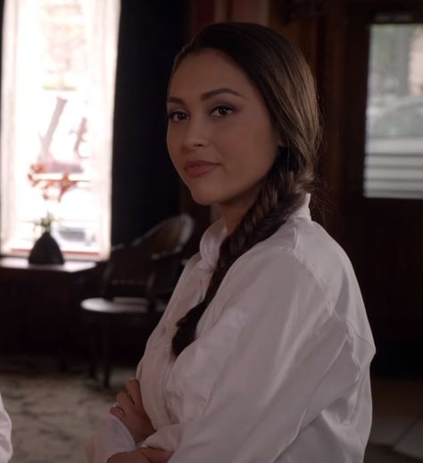 Lindsey Morgan in Casa Vita Lindsay Morgan The 100, Lindsey Luna Tucker Art, Lindsey Morgan Gif, Lindsay Lister Gilmore, Lindsey Morgan, Hollywood