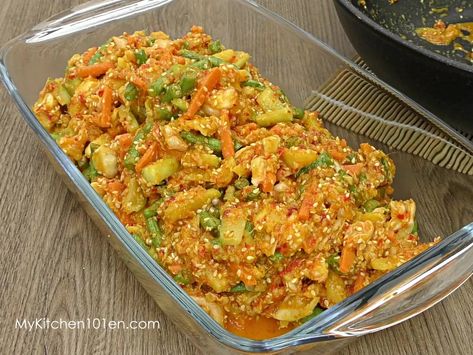 Peranakan Style Nyonya Acar Recipe Peranakan Food Recipes, Acar Recipe, Pickle Treats, Pickled Items, Peranakan Food, Nyonya Food, Asian Recipe, Chinese Dessert, Vegetarian Cabbage