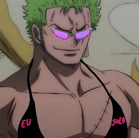 Cursed Zoro Images, Zoro Funny Icon, One Piece Cursed Pictures, Zoro Funny Face, Cursed One Piece Images, Zoro Meme, Zoro Supremacy, Zoro Funny, Funny Cartoon Photos