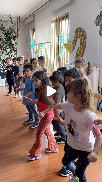 Music And Movement For Toddlers, Music Activities Preschool, Kindergarten Music Activities, Preschool Music Activities, Kindergarten Music, Preschool Music, Music And Movement, Music Activities, Preschool Games