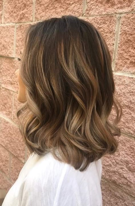 Soft Brown Balayage Short Hair, Short Brownish Blonde Hair, Short Hazel Hair, Mini Highlights On Brown Hair, Short Brown Hair Lowlights, Short Haircuts Brown Hair, Balyage Brown Mid Length, Blond Highlights On Brown Hair Short, Dirty Blonde Short Hair Shoulder Length