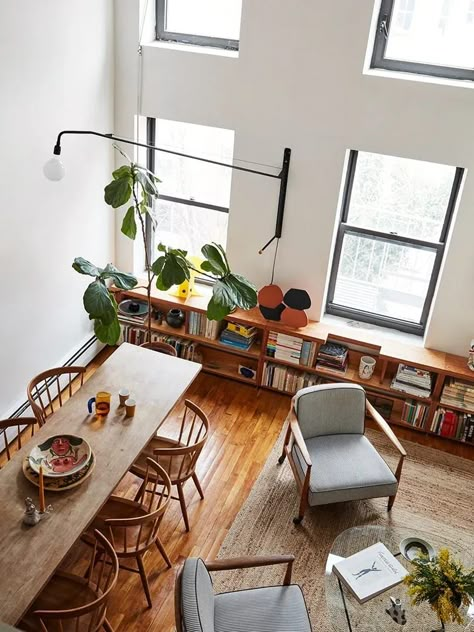 Living Room Drawing, Casa Clean, New York City Apartment, Sleeping Loft, Design Salon, White Cabinetry, City Apartment, Design Living, 인테리어 디자인