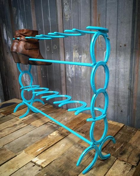 Horseshoe Boot Rack, Boot Shoe Rack, Welding Crafts, Horseshoe Projects, Boot Rack, Boot Storage, Horseshoe Decor, Horseshoe Crafts, Horseshoe Art