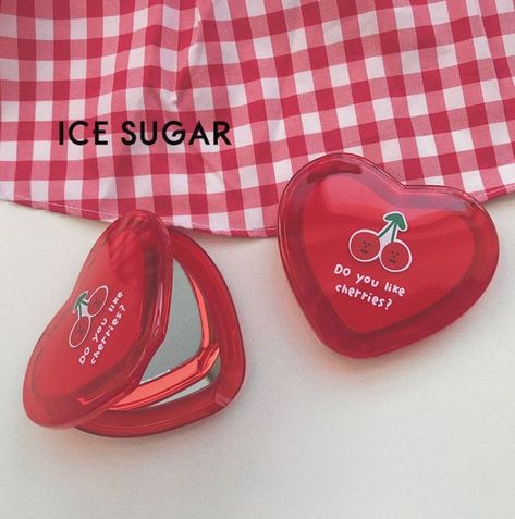 🔎1076678563 | Heart Shape Compact Makeup Portable Mirror Bring this palm-sized foldable mirror on your valentine's date 🍒❤️ #YesStyle #YesStyleInfluencers #mirror #valentinedate #date #makeup Bachelorette Goodie Bags, Mini Couch, Foldable Mirror, Concert Bags, Compact Makeup, Portable Mirror, Boot Stand, Heart Mirror, Branded Scarves