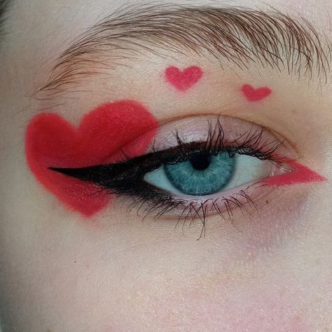 Cupid Makeup Halloween, Heart Make Up, Cupid Makeup Looks, Valentines Day Makeup Simple, Lovecore Makeup, Red Heart Makeup, Heart Makeup Look, Cupid Makeup, Heart Eye Makeup