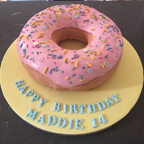 Donut birthday cake made from rice crispy treats Donut Birthday Cake, Donut Birthday, Cake Decorating With Fondant, Rice Crispy Treats, Donut Party, Crispy Treats, Rice Crispy, Cake Creations, How To Make Cake