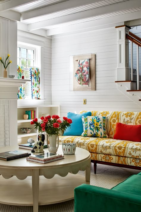 Harbor Springs - Cameron Ruppert Interiors Modern Style Living Room Decor, Dollhouse Couch, Colorful Living Room Ideas, Patterned Sofa, Modern Style Living Room, Cape Cod Cottage, Colorful Rooms, Grandmillennial Style, Happy Room