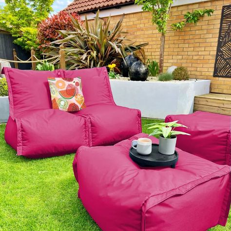 Feeling hot hot hot...🍉💕🌸 Why not spend your week lounging on our popular Zip2 Modular Beanbag Chairs? The perfect set up that every garden needs this sizzlin' summer...✨ @house_proud_dads #rucomfy #rucomfybeanbags #MadeInBritain #Summer #GardenInspo #GardenDecor #GardenFurniture Kids Studio, Lawn Furniture, Feeling Hot, Bean Bags, Summer House, Garden Furniture, Bean Bag Chair, Garden Decor, Lounge