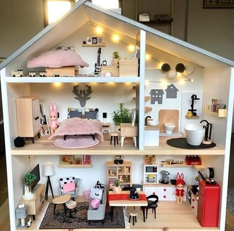 Sonny Angel Dollhouse, Sonny Angel House, Ikea Dolls House, Ikea Dollhouse, Modern Dolls House, Diy Barbie House, Modern Dollhouse Furniture, Doll House Plans, Mini Doll House