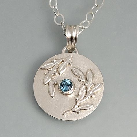 Leaf Bordered Swiss Blue Topaz Necklace in Sterling Silver Topaz Pendant Necklace, Pendants With Stones, Silver Clay Jewelry Ideas, Swiss Blue Topaz Necklace, Pmc Jewelry, Precious Metal Clay Jewelry, Blue Topaz Pendant Necklace, Silver Metal Clay, Soldered Pendants