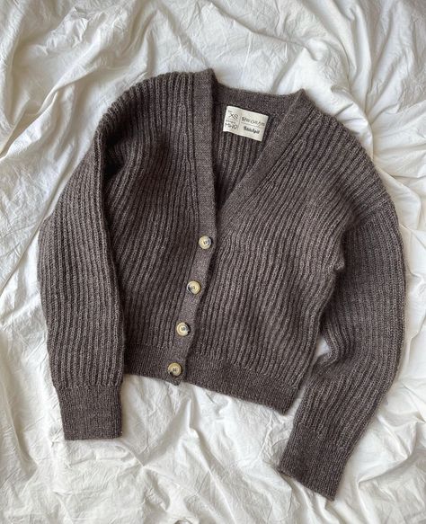 Brioche Stitch, Raglan Pullover, Classic Cardigan, Oversized Pullover, Cardigan Pattern, Knitting Techniques, Knitting Stitches, Knitting Inspiration, Double Knitting