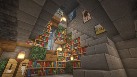 Minecraft Mushroom Library, Minecraft Stronghold Room Design, Minecraft Giant Library, Minecraft Abandoned Library, Minecraft Staircase, Minecraft Weaponsmith Interior, Aesthetic Minecraft, Mc Ideas, Minecraft