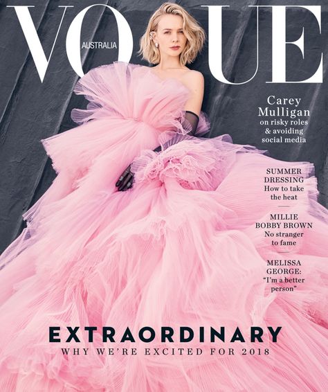 Carey Mulligan | Haute Couture Fashion Shoot | Vogue Australia Cover | Fashion Gone Rogue Vintage Vogue Covers, Mode Rose, Vogue Magazine Covers, Magazine Vogue, Carey Mulligan, Fashion Magazine Cover, Fashion Cover, Vogue Covers, Vogue Australia