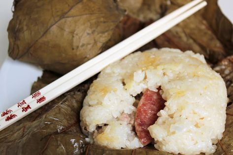 Best Sticky Rice, Lo Mai Gai, Cha Recipe, Black Mushrooms, Sushi Sauces, Childhood Food, Chinese Dim Sum, Asian Appetizers, Yum Cha