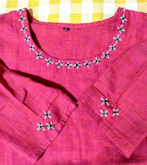 Hend Work Kurti New Design, Hend Work Kurti New, Kurti Hand Work Designs Latest, Simple Handwork On Kurti, Hand Embroidered Kurtis, Embroidery Kurti, Embroidery Fashion Detail, Simple Hand Embroidery Patterns, Girls Dress Sewing Patterns