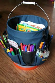 Organize art supplies Koti Diy, Clever Organizer, Paint Buckets, Kids Art Supplies, Dollar Store Organizing, Craft Room Storage, Organization Kids, Classroom Organization, Kids' Room