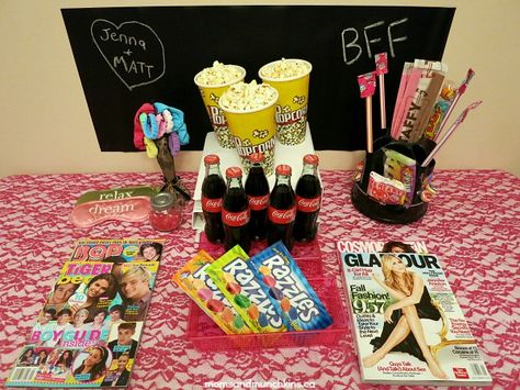 13 Going on 30 Party - Ladies Night In Movie Party - 80's Slumber Party #GirlsNight 13 Going On 30 Birthday, 13 Going On 30 Party, 30th Birthday Party For Her, Movie Party Ideas, 30 Birthday Party, Ladies Night In, 30th Birthday Party Themes, 30th Bday Party, Ideas For Food