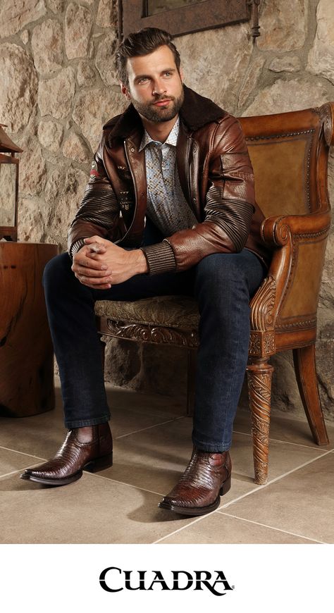 Hombre Cuadra Tradicional. #chamarradepielexotica #chamarradepielhombre #chamarradepitonhombre #pieldepiton #pielexotica #exoticleatherjacket #exoticleather #westernboots #botasvaquerasdelujo #botastradicionalesdehombre #Cuadraboots #botascuadra Mens Cowboy Boots Outfit, Cowboy Outfit For Men, Cowboy Boot Outfits, Boots Outfit Men, Handsome Men Quotes, Western Outfits Men, Handsome Arab Men, Urban Cowboy, Cowboy Outfits