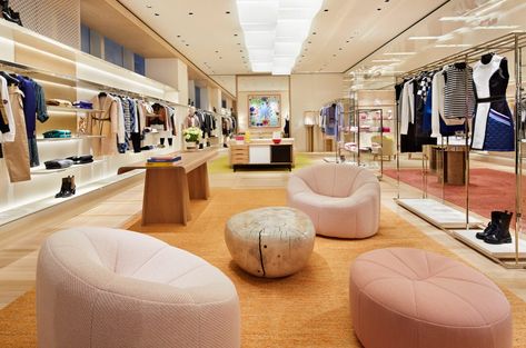 Louis Vuitton's flagship Osaka store covered in curving glass sails Small Terrace, New York Architecture, Louis Vuitton Store, Luxury Restaurant, Wooden Staircases, Luxury Marketing, Terrazzo Flooring, Opening A Boutique, Curved Glass