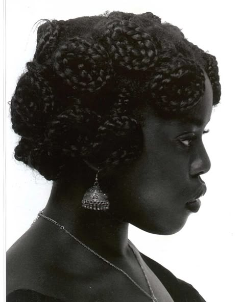 Ancient African Hairstyles, Traditional African Hairstyles, Historical Hairstyles, Editorial Hair, Funky Hairstyles, Abstract Waves, Model Face, Cornrow Hairstyles, Black Hairstyles