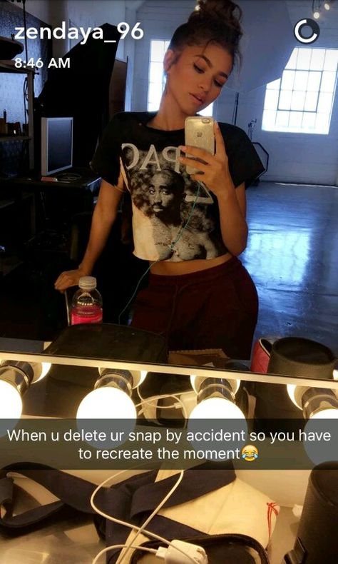 Zendaya 2016 @starrybeauty Zendaya 2016, Zendaya Swag, Zendaya Snapchat, Women Lawyer, Snapchat Selfies, Ariana Instagram, Zendaya Outfits, Zendaya Style, Snapchat Funny