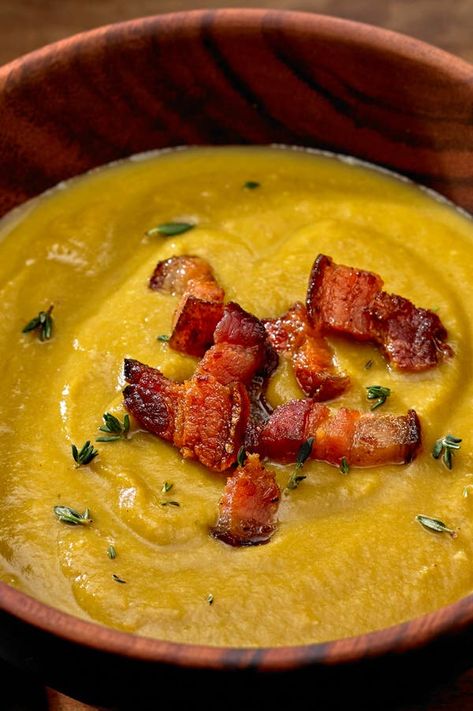 Soup Recipes Our Food Staff Cooks on Repeat - The New York Times Split Pea Soup With Bacon, Pea Soup With Bacon, Soup French Onion, Green Chili Stew, Lentil Sausage Soup, Soup With Bacon, Soups Recipes, Slow Cooker Lentils, Split Peas