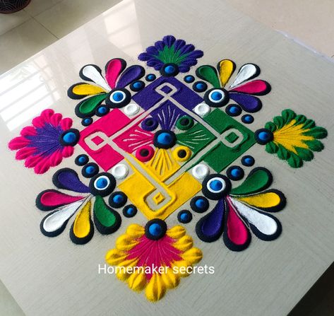 More videos on Homemaker secrets youtube channel Diwali Day Rangoli, Unique Rangoli Designs For Dhanteras, Best Rangoli Designs Simple, Unique Rangoli Ideas, Simple Diwali Rangoli Designs Unique, Small Simple Rangoli Designs, Cool Rangoli Designs, Rangoli Unique Design, Indian Rangoli Designs Simple