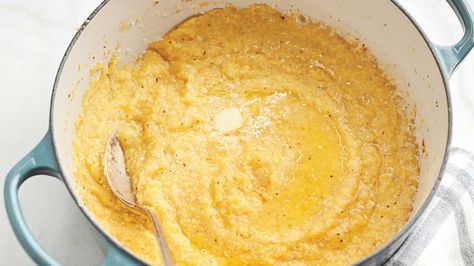 Master this Southern standard by following Test Kitchen Director Robby Melvin's tips for creamy and rich grits. Yellow Grits, Southern Grits, Grit Cakes, Stone Ground Grits, How To Cook Grits, Creamy Grits, Grits Recipe, Cheese Grits, Cereal Recipes