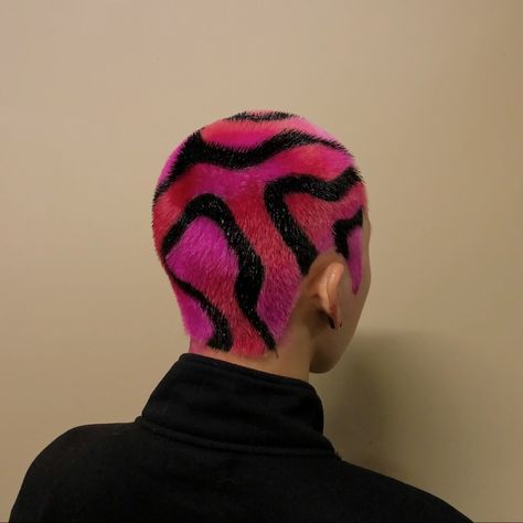 Buzzcut Pattern, Buzzcut Designs, Pink Hair Guy, Buzzed Hair Women, Shaved Head Designs, Cool Hair Designs, Hair Colour Design, Dyed Hair Men, Best Hair Dye