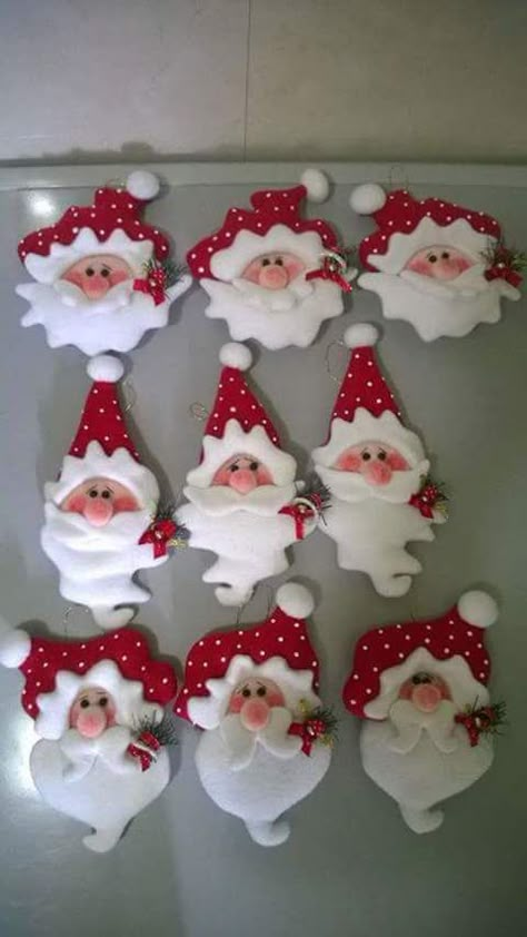 DIY-Santa-Claus-Sewing-Patterns-and-Ideas12                                                                                                                                                                                 More Diy Felt Christmas Ornaments, Baby Mobil, Felt Crafts Christmas, Felt Christmas Decorations, Christmas Clay, Christmas Ornament Pattern, Felt Christmas Ornaments, Santa Clause, Christmas Ornament Crafts