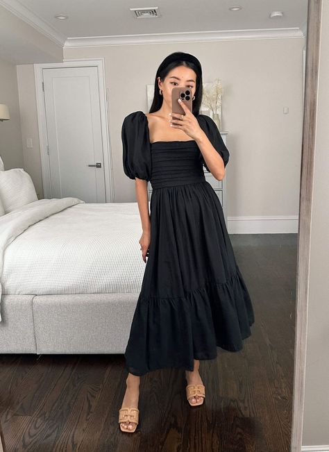 Puff Sleeve Midi Dress Outfit, Black Puff Sleeve Midi Dress, Black Puffed Sleeve Dress, Black Maxi Dress With Sleeves, Black Puff Dress Outfit, Black Puff Sleeve Dress Outfit, Mid Length Dress Outfit, Black Maxi Dress Outfit Ideas Summer, Black Casual Dress Outfit