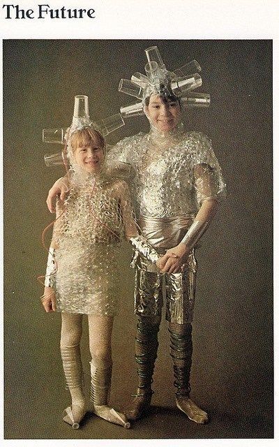 If This is the Future, I'll Stay in the Past Kids Space Costume, Futuristic Costume, Plastic Outfit, Space Costumes, Future Costume, Robot Costumes, Alien Costume, Diy Kostüm, Retro Kids