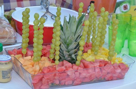 ariel fruit tray ideas | Underwater fruit tray! Mermaid Birthday Party Food, Mermaid Party Food, Underwater Birthday, Underwater Party, Mermaid Ideas, Fruit Ideas, Ocean Birthday Party, Shark Themed Birthday Party, Ariel Birthday