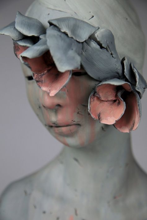 Gosia, a Poland-born, Toronto-based sculptor, creates feminine figures with touches of the surreal, whether reflecting the natural world or expressions that extend from inside of the characters the… Portrait Tips, Antique Porcelain Dolls, Growth And Decay, Sculpture Art Clay, Sculptures Céramiques, Juxtapoz Magazine, Pottery Sculpture, Portrait Sculpture, Art Clay