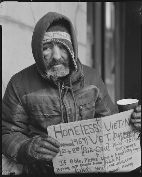 Andres Serrano Wants New Yorkers To Stop Ignoring the Homeless Life In Nyc, Stage Photography, Documenting Life, Vietnam History, Vietnam Vets, Homeless People, Turn Of The Century, American Soldiers, Helping The Homeless