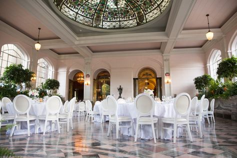 Top Toronto Wedding Venue Ideas - Casa Loma Toronto Wedding Venues, Wedding Venue Ideas, Wedding Toronto, Laid Back Wedding, Toronto Wedding, Venue Ideas, Best Wedding Venues, Industrial Wedding, Simple Wedding