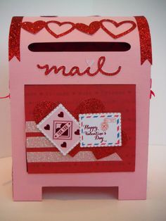 Diy Valentine's Mailbox, Valentine Boxes For School, Diy Valentines Box, Kids Valentine Boxes, Valentine Card Box, Diy Mailbox, Valentines Day Baskets, Valentine Mailbox, Valentine Day Boxes