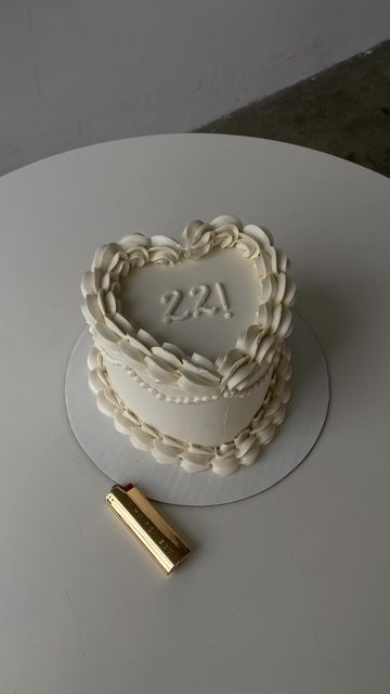 Birthday Cake January, Aesthetic 22 Birthday Cake, Blessed To See Another Year Birthday, 22 Birthday Cake For Her, Twenty Three Birthday Cake, Birthday Cake 22 Aesthetic, 22 Birthday Cakes, 22 Cake Ideas, Birthday 22 Cake