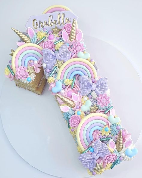 Sable Cake, Unicorn Alphabet, Number 1 Cake, Celebration Desserts, Number Birthday Cakes, Alphabet Cake, Pooh Cake, Cake Lettering, Diy Unicorn